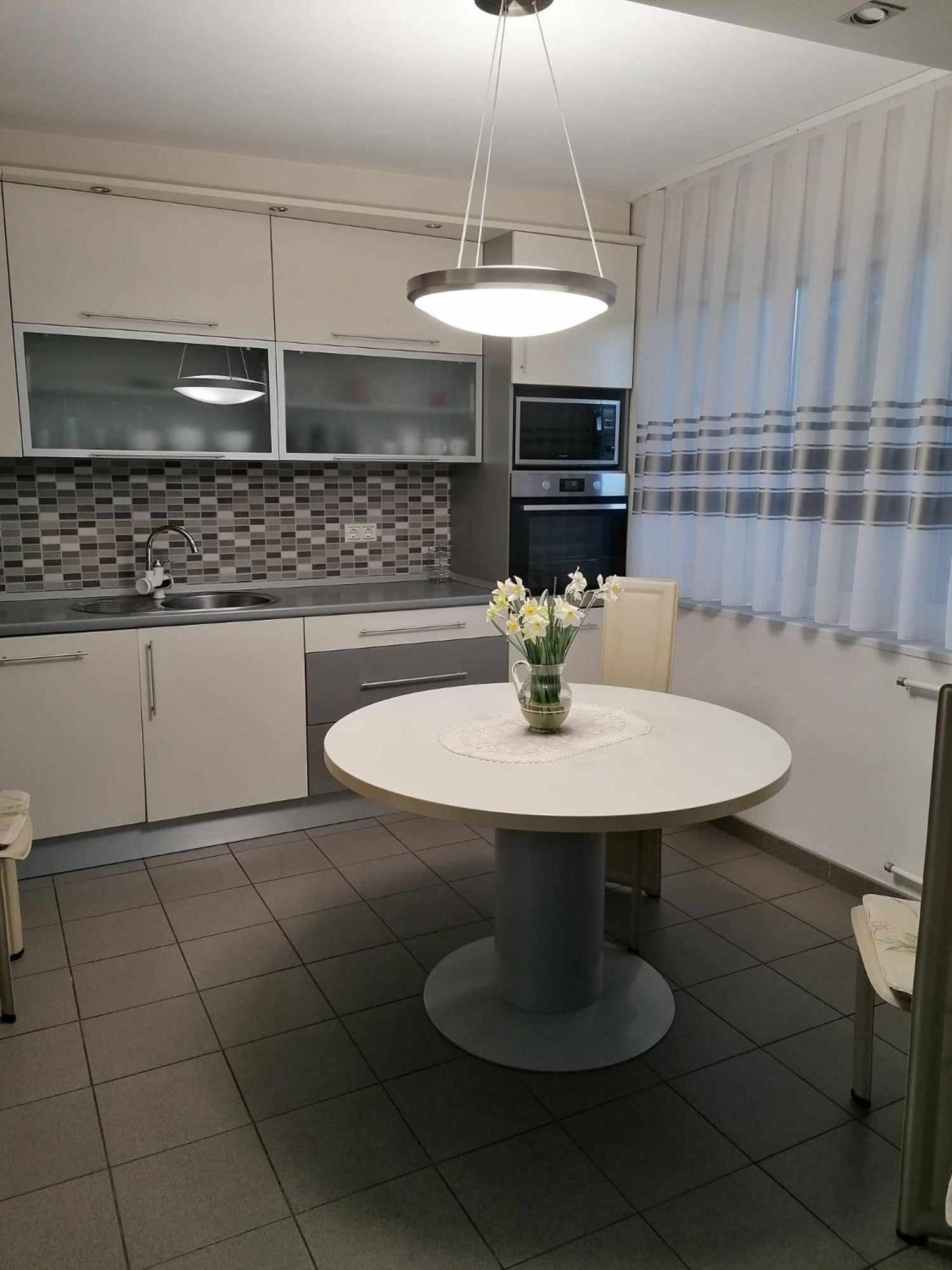 Tina Lägenhet Karlovac Exteriör bild